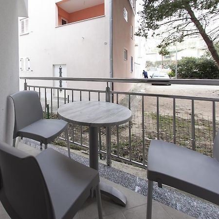 Guesthouse Villa Klara Baška Voda المظهر الخارجي الصورة