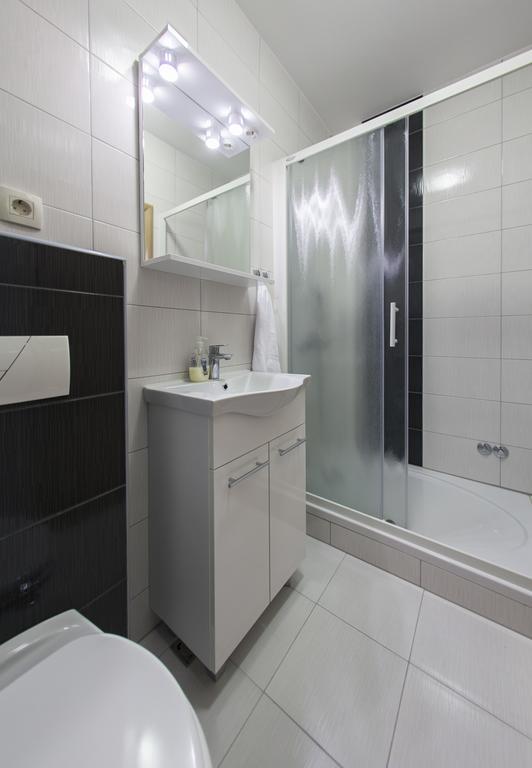Guesthouse Villa Klara Baška Voda المظهر الخارجي الصورة